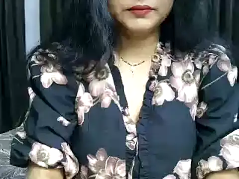 Snapshot of Hritvika chatting on 05/12/26, 02:58 Hritvika online show from 05/12/26, 02:58