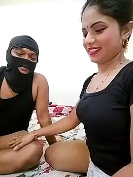 Snapshot of ascuple chatting on 03/12/25, 09:24 ascuple online show from 03/12/25, 09:24