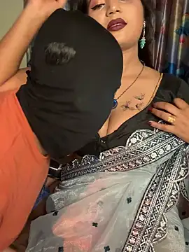 Snapshot of ascuple chatting on 04/01/26, 05:54 ascuple online show from 04/01/26, 05:54