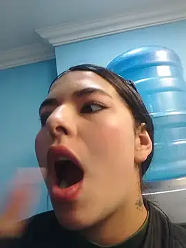 Noah Jhonson online show from 03/22/25, 08:04