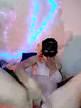 Snapshot of Sweety-Cat chatting on 01/05/25, 10:08 Sweety-Cat online show from 01/05/25, 10:08