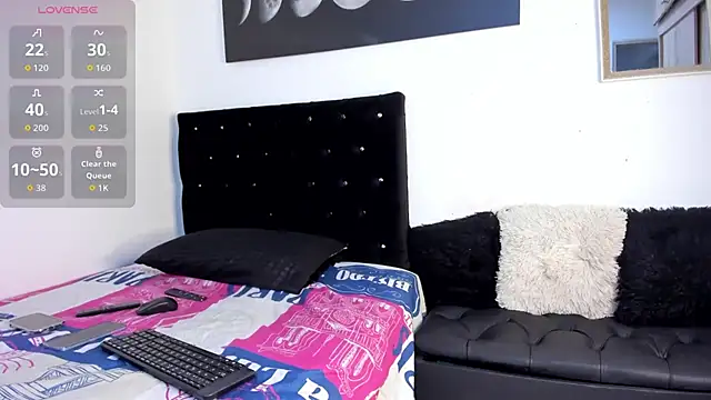 kassandra11  online show from 12/15/25, 06:34