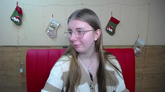 Snapshot of RysaKosaYlya chatting on 12/20/24, 06:19 RysaKosaYlya online show from 12/20/24, 06:19