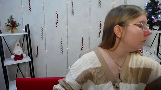 Snapshot of RysaKosaYlya chatting on 12/28/24, 06:17 RysaKosaYlya online show from 12/28/24, 06:17