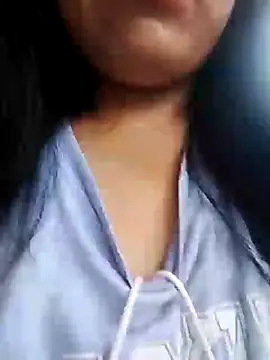 Snapshot of Danna-linyi chatting on 12/31/24, 12:04 Danna-linyi online show from 12/31/24, 12:04