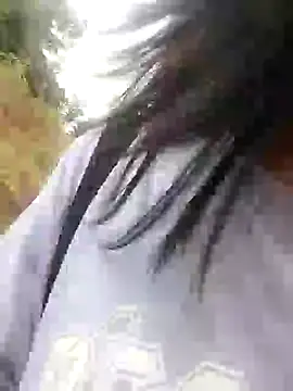 Snapshot of Danna-linyi chatting on 01/11/25, 02:47 Danna-linyi online show from 01/11/25, 02:47