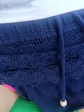 Snapshot of Danna-linyi chatting on 01/29/25, 07:22 Danna-linyi online show from 01/29/25, 07:22