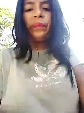 Snapshot of Danna-linyi chatting on 02/01/25, 08:47 Danna-linyi online show from 02/01/25, 08:47