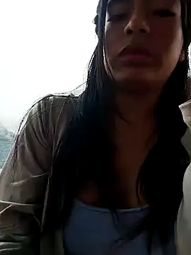 Snapshot of Danna-linyi chatting on 02/08/25, 03:53 Danna-linyi online show from 02/08/25, 03:53