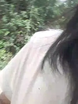 Snapshot of Danna-linyi chatting on 02/19/25, 09:14 Danna-linyi online show from 02/19/25, 09:14