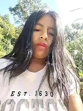 Snapshot of Danna-linyi chatting on 03/09/25, 08:10 Danna-linyi online show from 03/09/25, 08:10