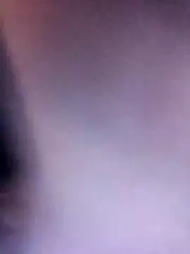 Snapshot of Danna-linyi chatting on 03/17/25, 10:38 Danna-linyi online show from 03/17/25, 10:38