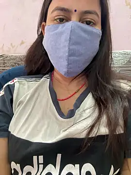 Snapshot of nehas chatting on 03/13/25, 07:42 nehas online show from 03/13/25, 07:42