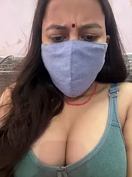 Snapshot of nehas chatting on 03/17/25, 06:07 nehas online show from 03/17/25, 06:07