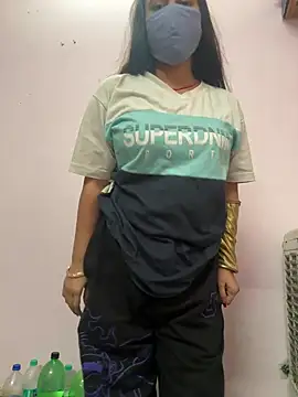 Snapshot of nehas chatting on 03/18/25, 09:20 nehas online show from 03/18/25, 09:20