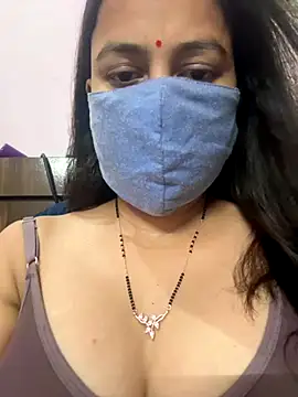 Snapshot of nehas chatting on 09/14/25, 11:20 nehas online show from 09/14/25, 11:20