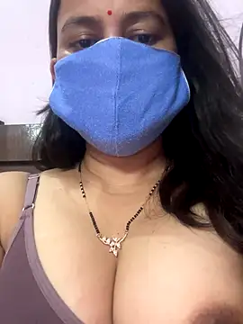 Snapshot of nehas chatting on 09/29/25, 11:37 nehas online show from 09/29/25, 11:37