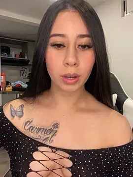 Snapshot of Zoee_t chatting on 01/07/26, 04:37 Zoee t online show from 01/07/26, 04:37