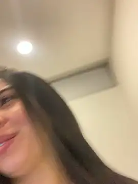 Snapshot of Zoee_t chatting on 01/18/26, 04:38 Zoee t online show from 01/18/26, 04:38