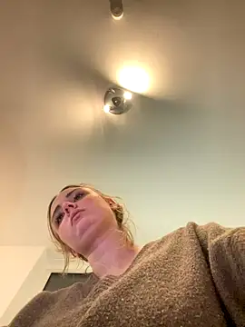 CherryEmmy online show from 11/27/25, 06:32