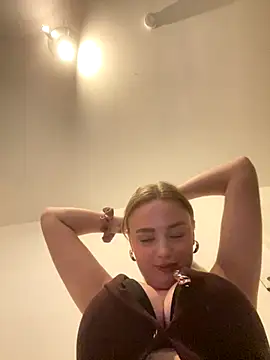 CherryEmmy online show from 11/28/25, 05:37