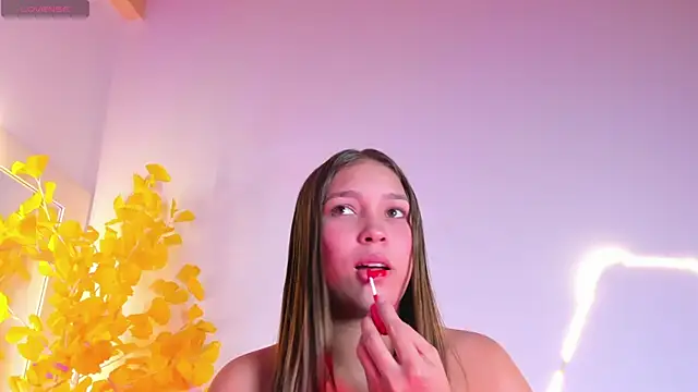 HaleyAmaya online show from 06/10/26, 12:33