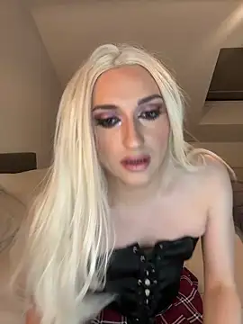 littlebambi26 online show from 05/01/26, 11:42