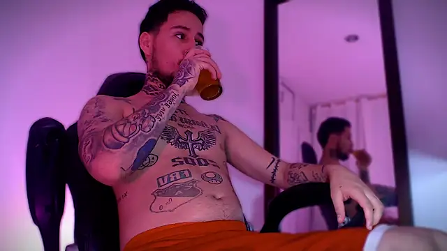 Snapshot of Junihn0 chatting on 09/24/25, 08:56 Junihn0 online show from 09/24/25, 08:56