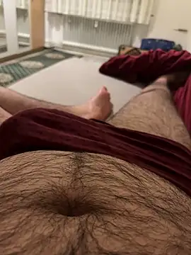 Snapshot of Loco42- chatting on 01/07/25, 02:10 Loco42- online show from 01/07/25, 02:10