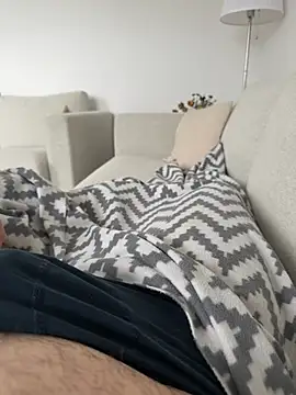 Snapshot of Loco42- chatting on 02/13/26, 09:16 Loco42- online show from 02/13/26, 09:16