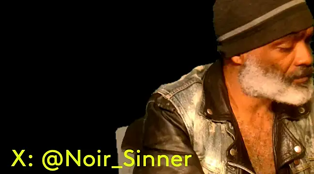 Snapshot of sinnernoir chatting on 02/06/25, 12:11 sinnernoir online show from 02/06/25, 12:11