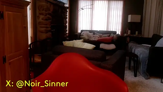 sinnernoir online show from 10/30/25, 01:56