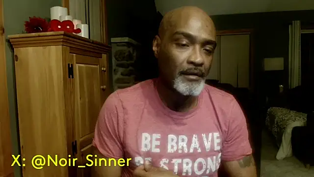 Snapshot of sinnernoir chatting on 03/27/26, 03:34 sinnernoir online show from 03/27/26, 03:34