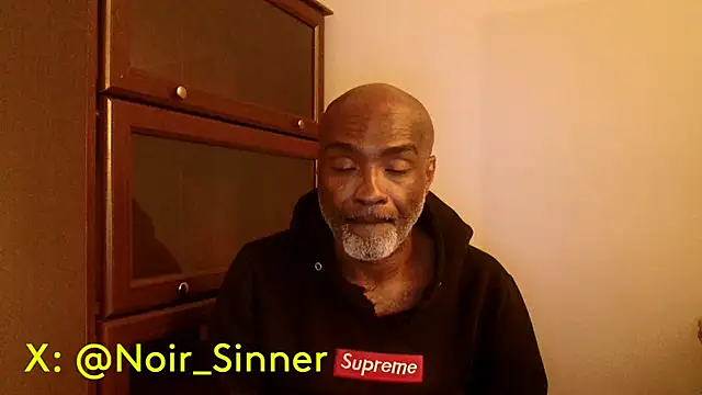 Snapshot of sinnernoir chatting on 04/23/26, 03:41 sinnernoir online show from 04/23/26, 03:41