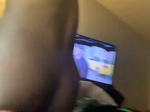 Snapshot of Shawtyblaque21 chatting on 02/15/26, 08:27 Shawtyblaque21 online show from 02/15/26, 08:27