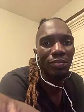 Snapshot of Shawtyblaque21 chatting on 03/04/26, 01:00 Shawtyblaque21 online show from 03/04/26, 01:00