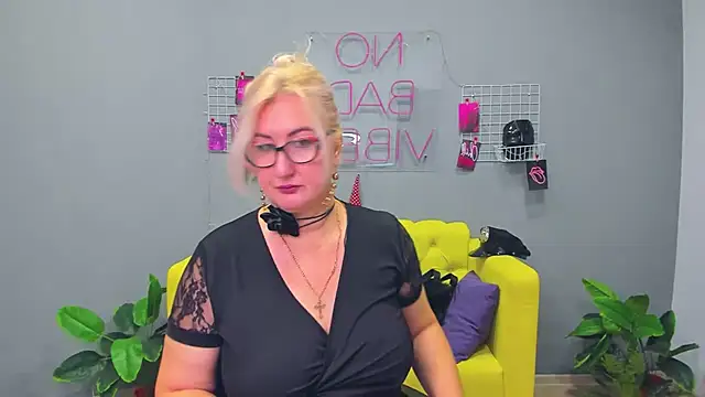 ChristyBrooks online show from 01/27/25, 12:16