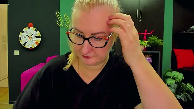 ChristyBrooks online show from 02/06/25, 12:16