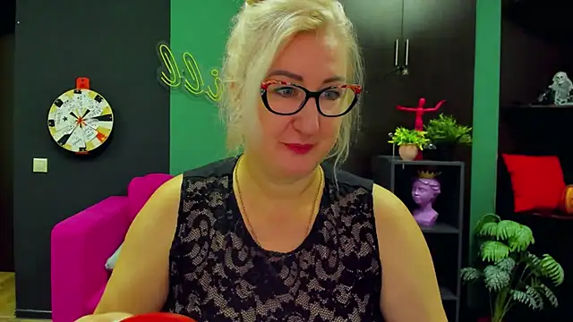 ChristyBrooks online show from 02/07/25, 12:17