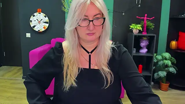 ChristyBrooks online show from 02/27/25, 07:26