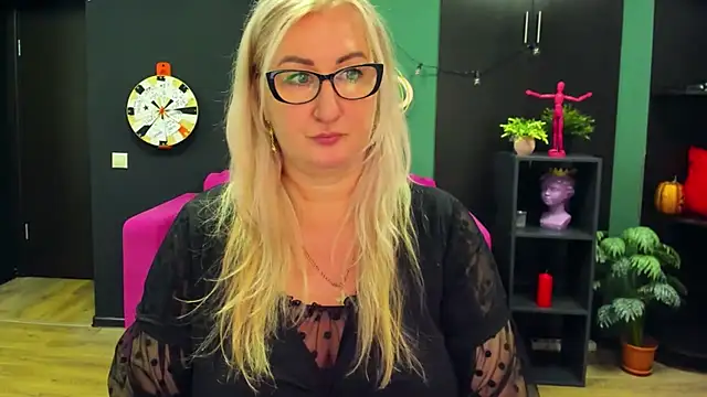 ChristyBrooks online show from 03/05/25, 07:38