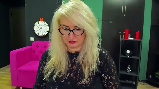 ChristyBrooks online show from 09/20/25, 02:07