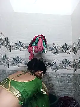 Snapshot of Cute-Aadhvita chatting on 02/15/25, 07:38 Cute-Aadhvita online show from 02/15/25, 07:38