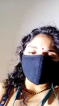 Snapshot of Cute-Aadhvita chatting on 03/10/25, 09:21 Cute-Aadhvita online show from 03/10/25, 09:21