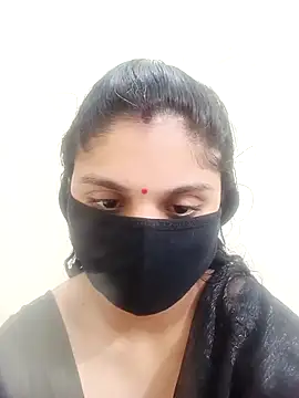Snapshot of Cute-Aadhvita chatting on 10/09/25, 12:41 Cute-Aadhvita online show from 10/09/25, 12:41