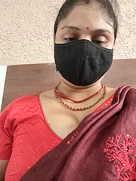 Snapshot of Cute-Aadhvita chatting on 07/14/26, 04:28 Cute-Aadhvita online show from 07/14/26, 04:28