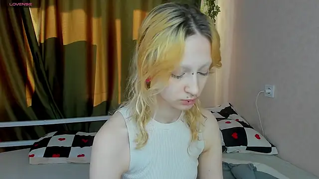 Lexy-Woorhez online show from 04/29/26, 11:25