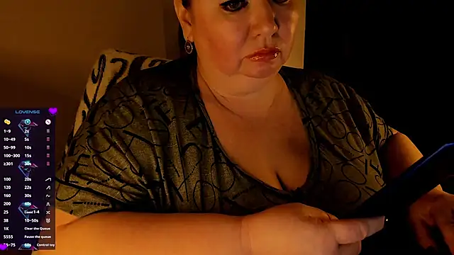 Snapshot of SexxyDreams1 chatting on 01/13/25, 04:39 SexxyDreams1 online show from 01/13/25, 04:39