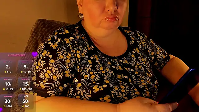 Snapshot of SexxyDreams1 chatting on 02/15/25, 03:09 SexxyDreams1 online show from 02/15/25, 03:09