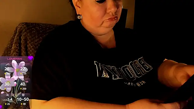 Snapshot of SexxyDreams1 chatting on 02/26/25, 01:00 SexxyDreams1 online show from 02/26/25, 01:00